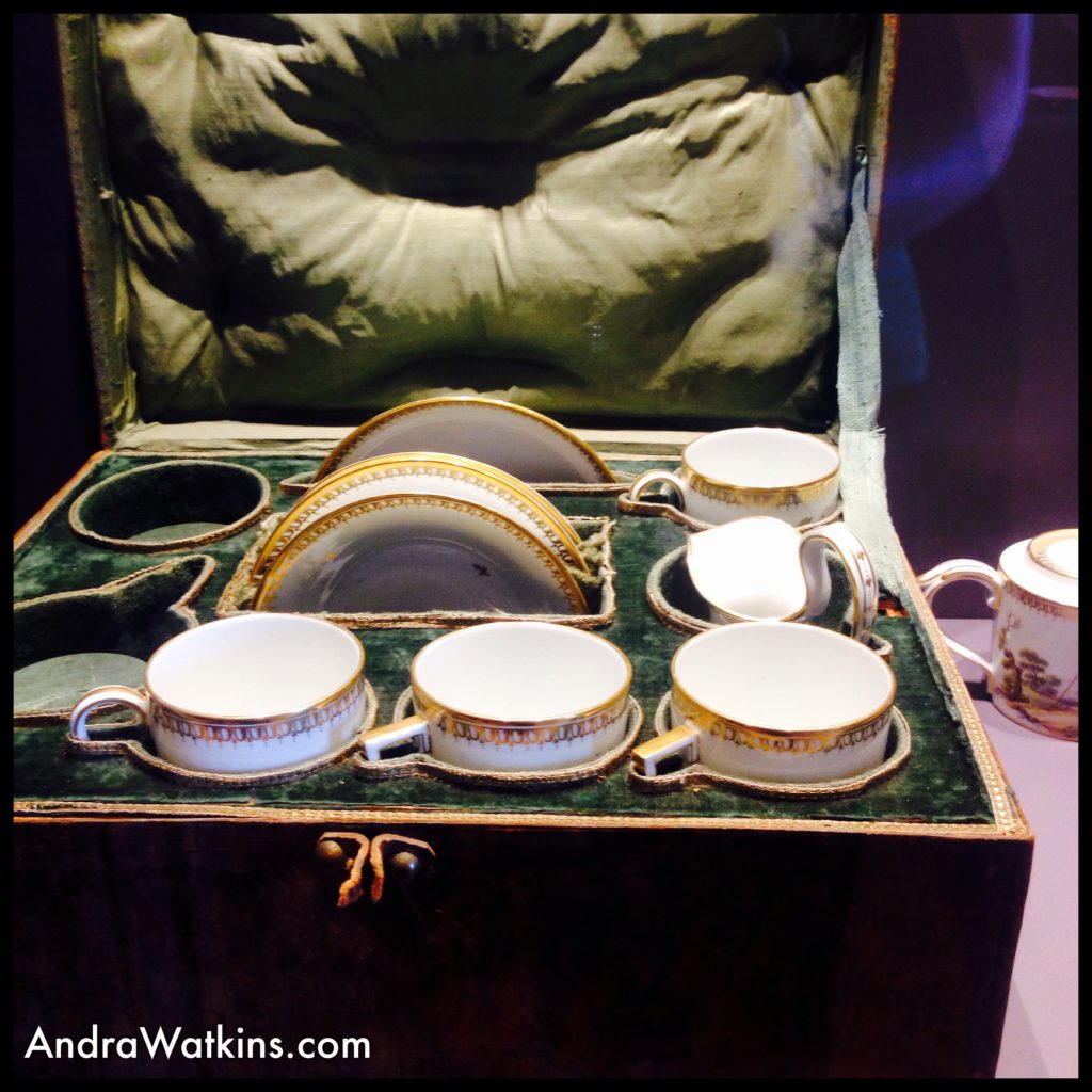 case for Nyon Castle porcelain